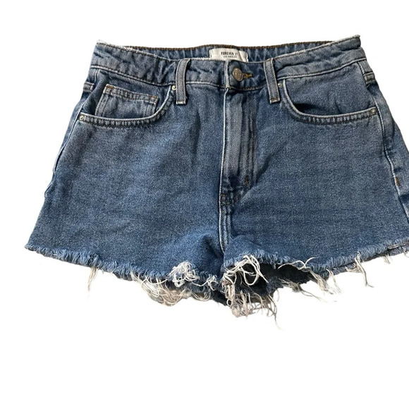 Forever 21 women's size 25 distressed cutoff jean shorts - Picture 1 of 3